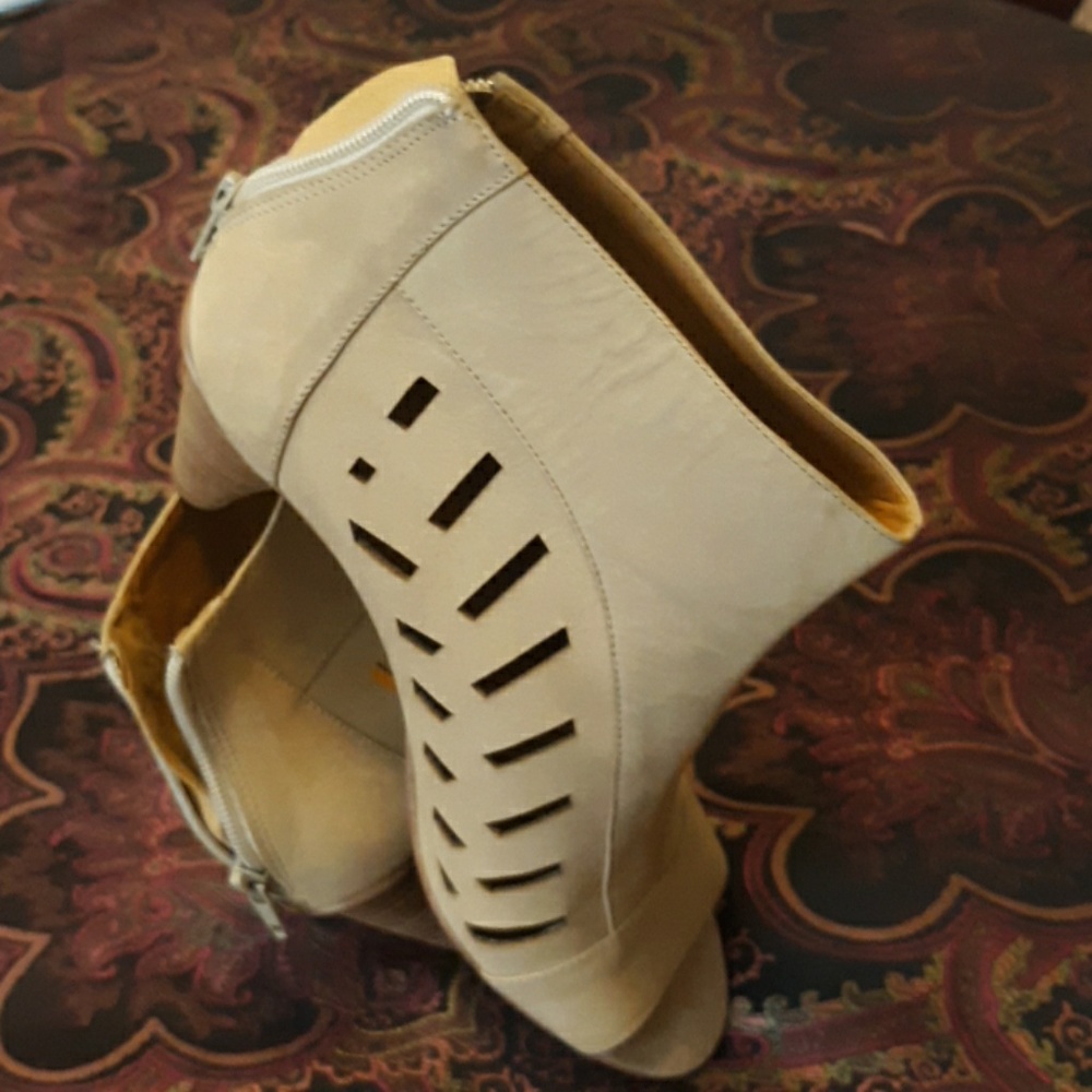 Down & Detailed Suede Ankle Boots